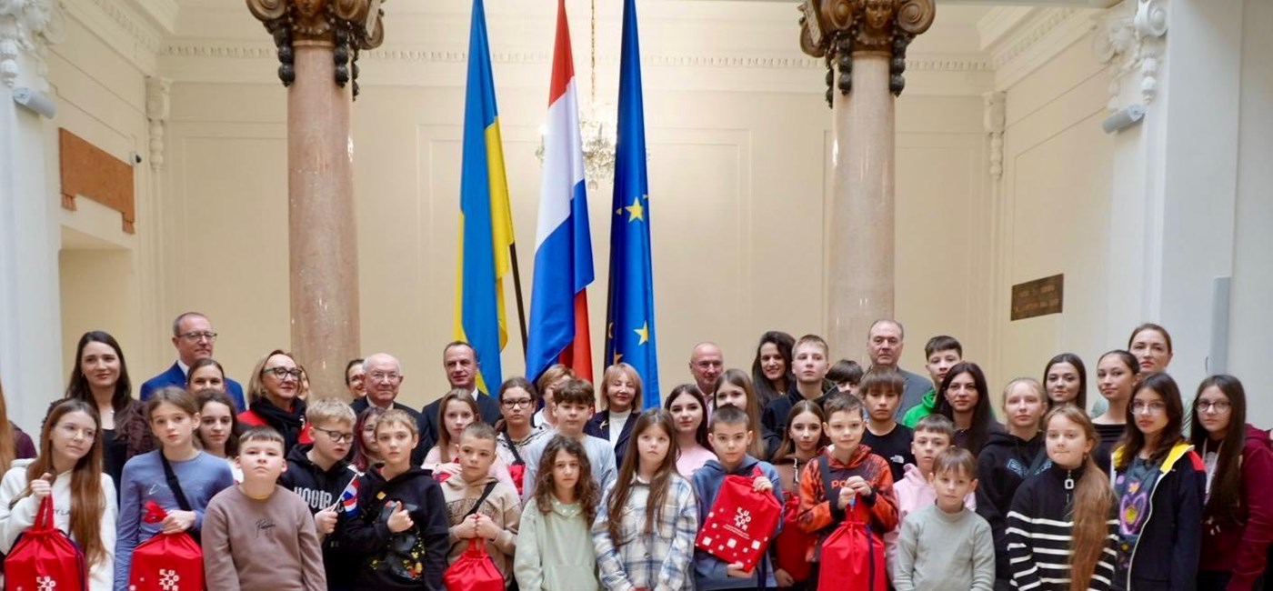 Grlić Radman primio ukrajinsku djecu koja borave u Hrvatskoj na edukaciji o minama